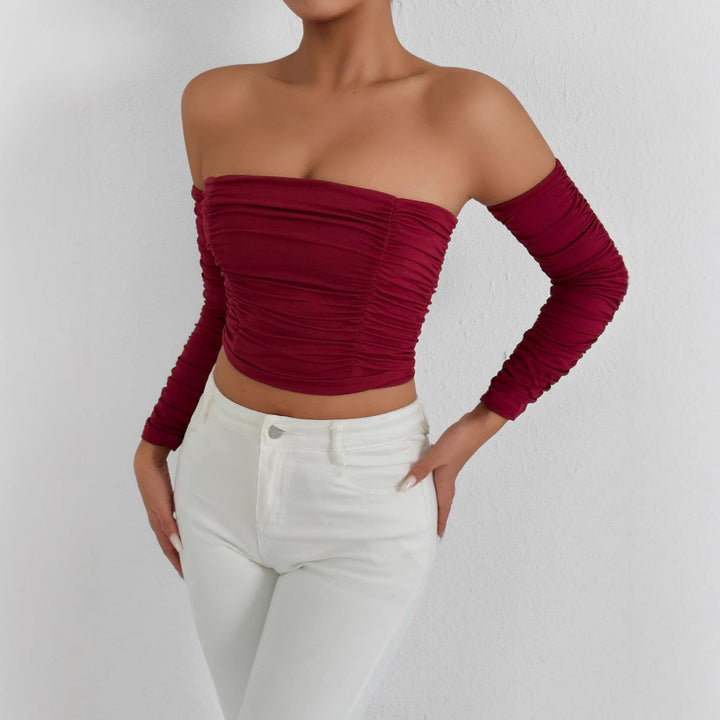 Women's top with off-shoulder design and sophisticated gathering Lune London