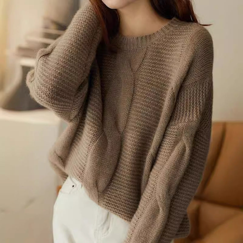 Chunky knit sweater for women with structured design and wide sleeves Lune London