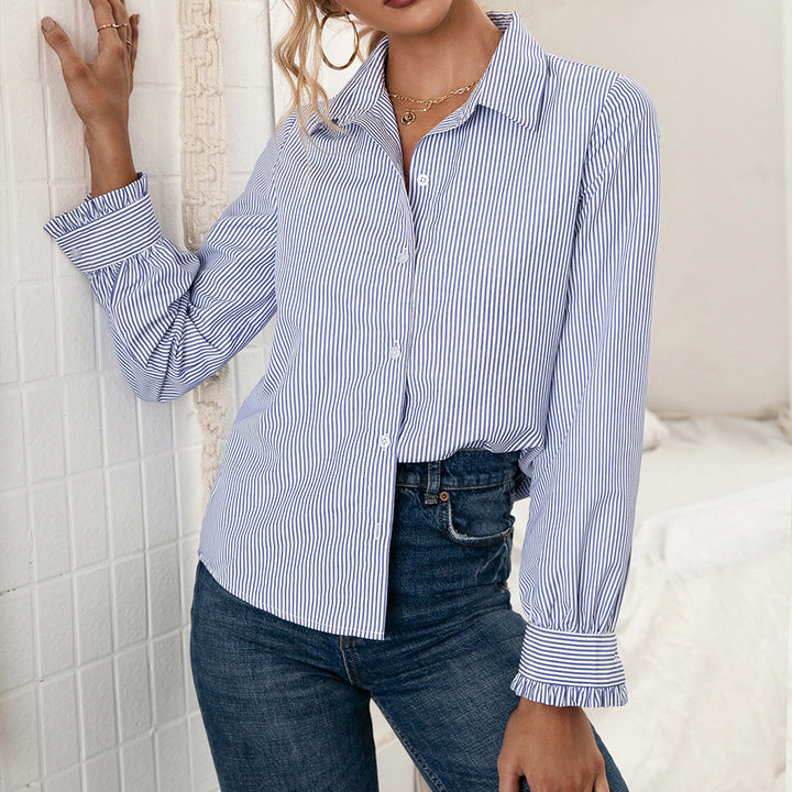 Women's shirt with striped pattern and trendy button detail Lune London