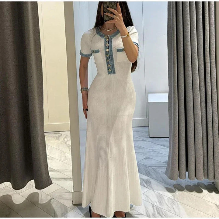 Robe Maxi Élégante Femme avec Tissu Texturé et Boutons Décoratifs Chic & Stil