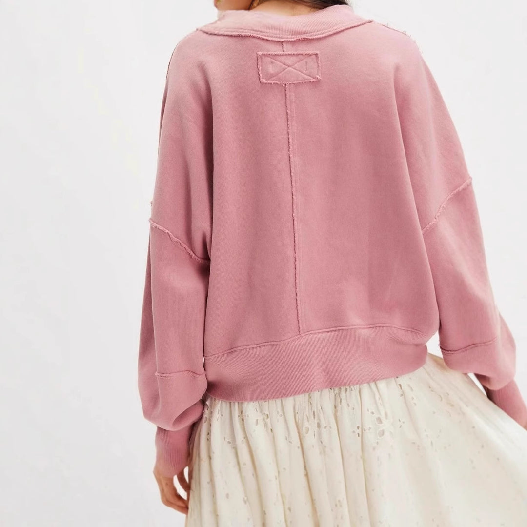 Casual sweatshirt for women with a sleek cut and dropped shoulders Lune London