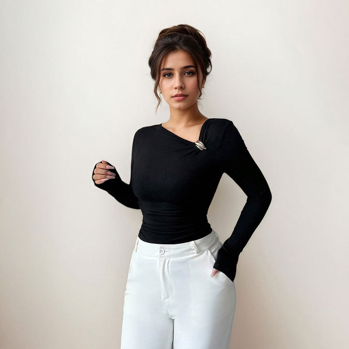 Top à manches longues ajusté pour femmes avec détail élégant en torsion Chic & Stil