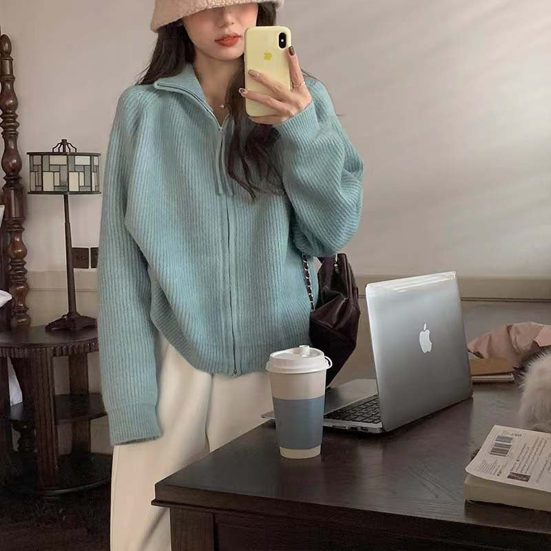 Pull-over tricot décontracté pour femmes avec un col haut et fermeture éclair Chic & Stil