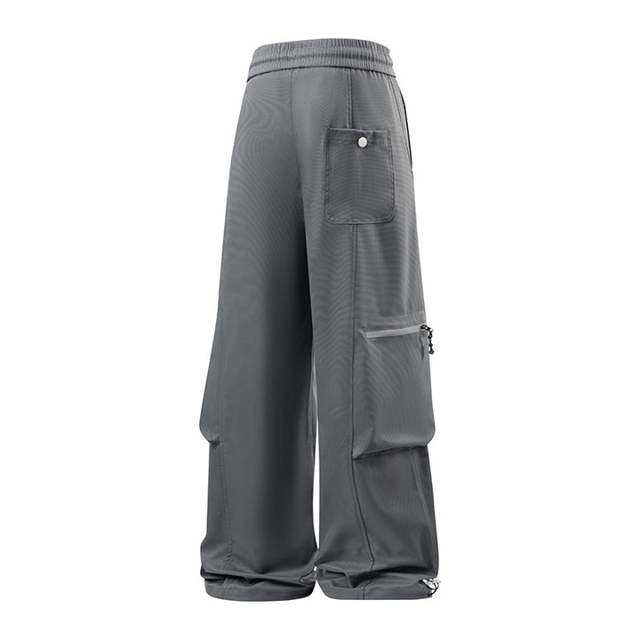 Highly functional cargo pants for women Lune London