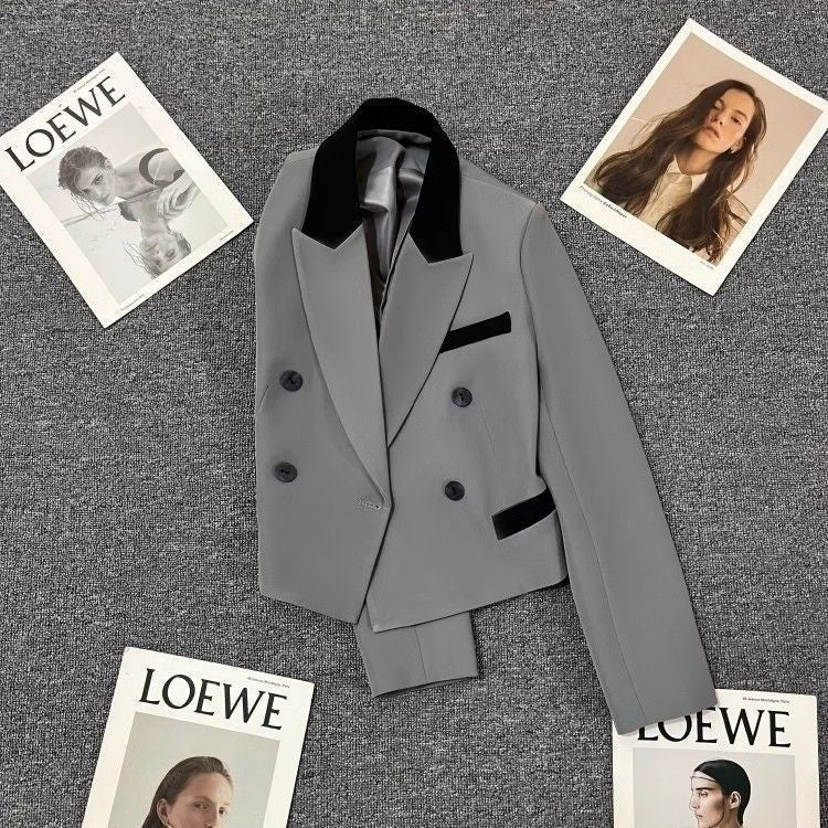 Veste blazer cropped à double boutonnage tendance pour femmes Chic & Stil