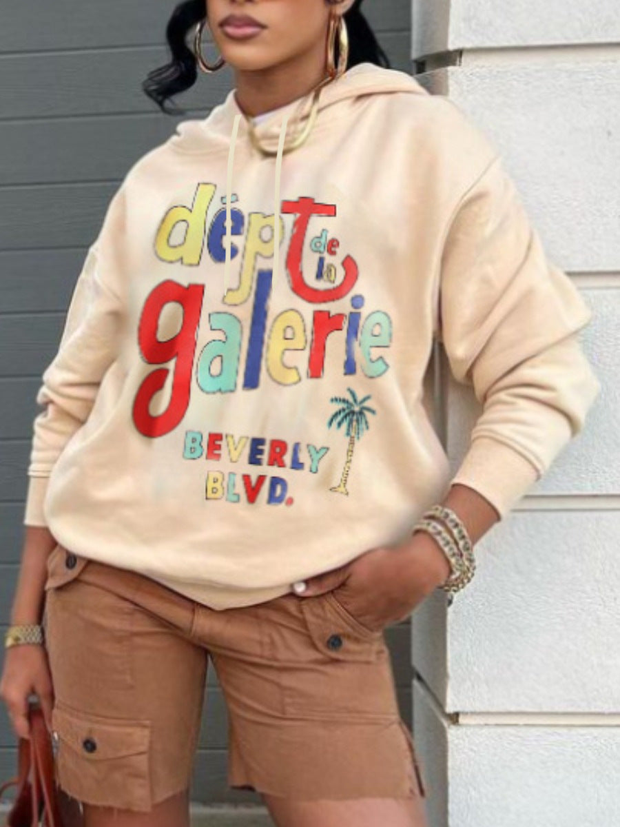 Dame Hoodie with catchy vintage logo Lune London