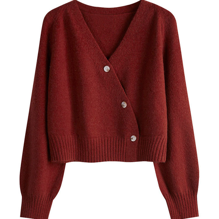 Ladies cozy short knit sweater with deep V-neck and large buttons Lune London