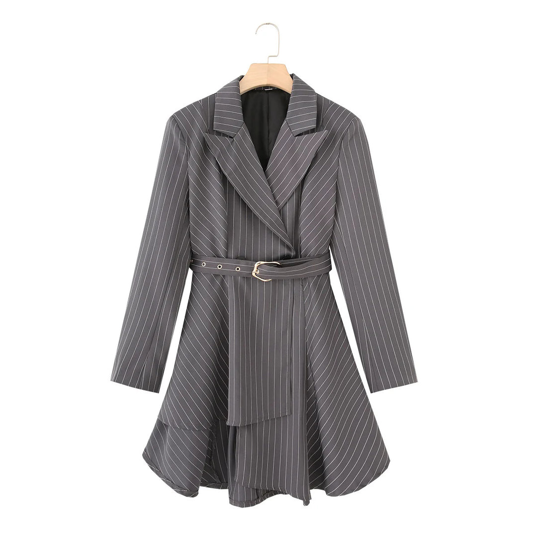 Striped blazers jacket for women with a defined waist and an elegant belt Lune London