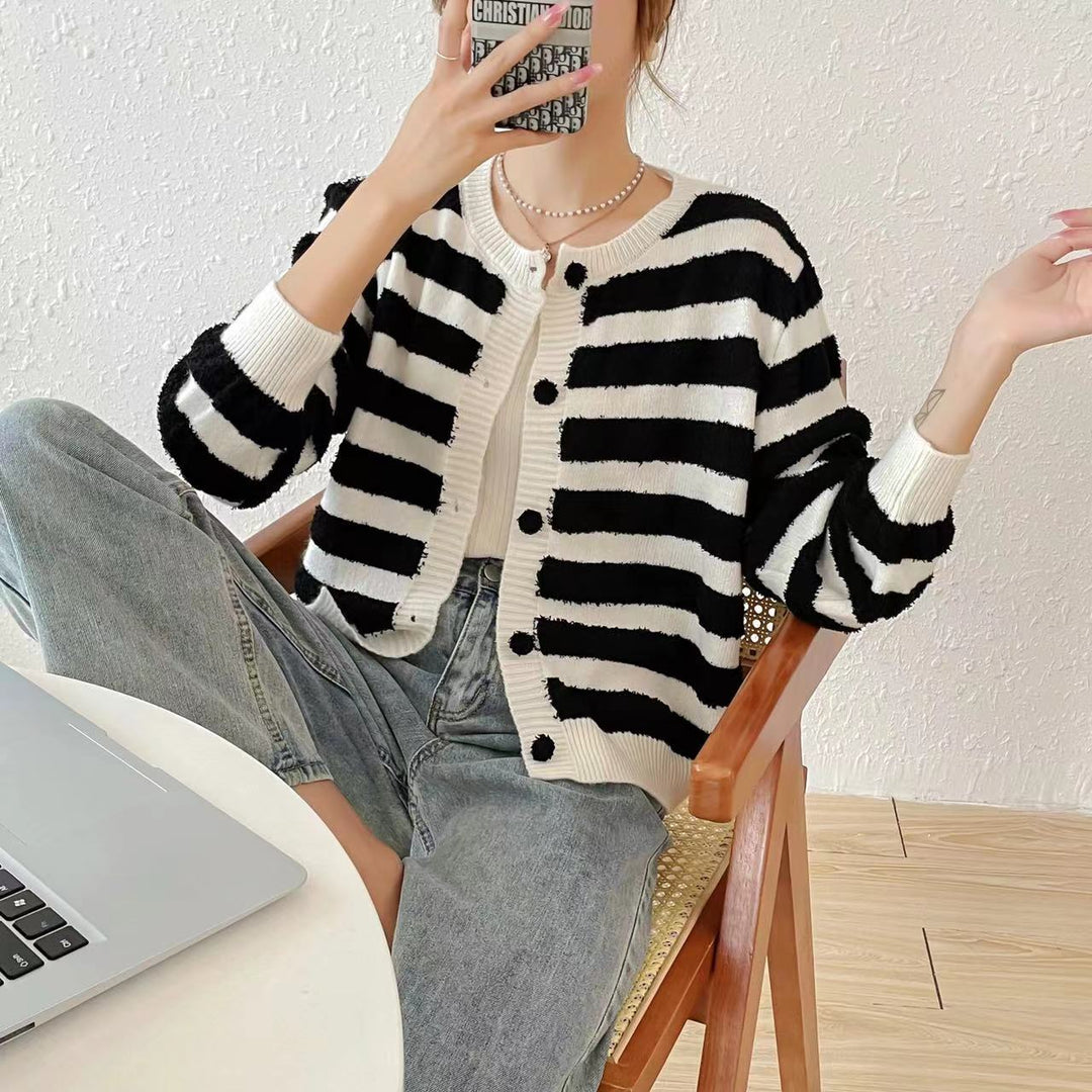 Ladies Cozy Knit Pullover with Chic Maritime Stripes and Style