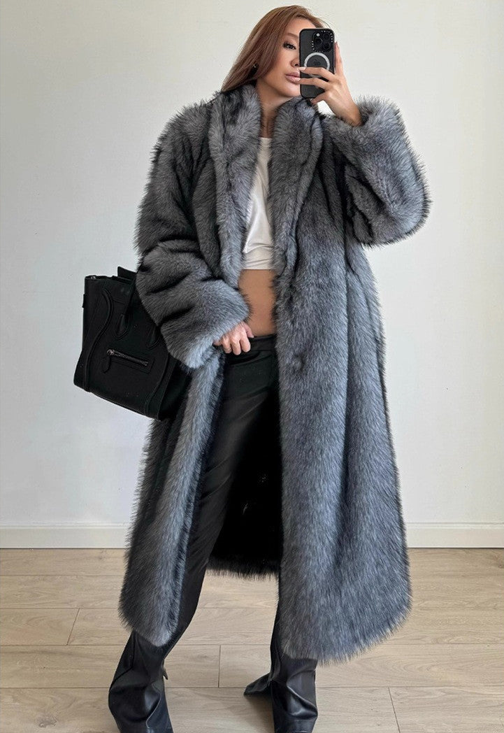 Women Elegant and Voluminous Faux Fur Coat Lune London