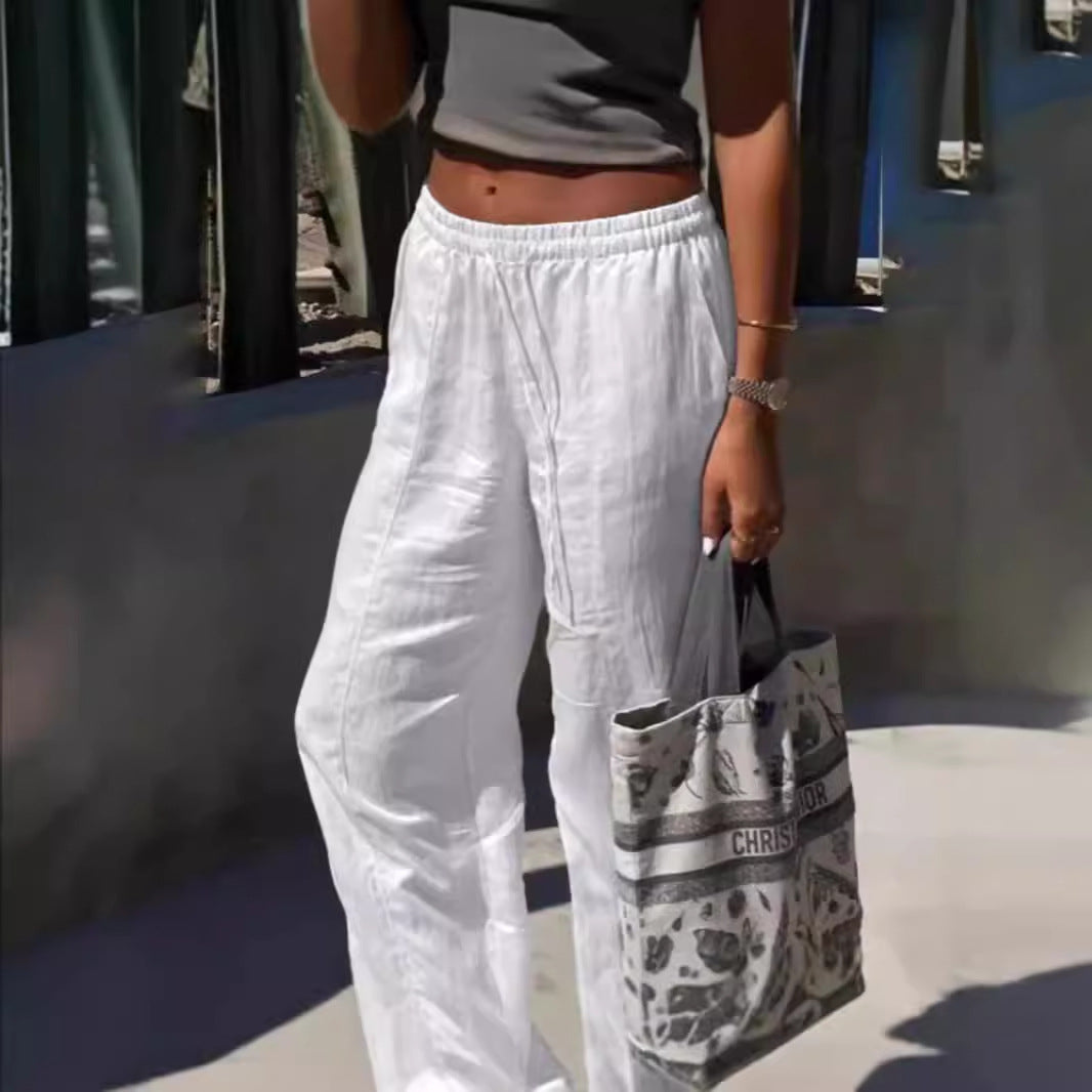 Elegant and lightweight lounge pants for women with elastic waistband and side pockets Lune London