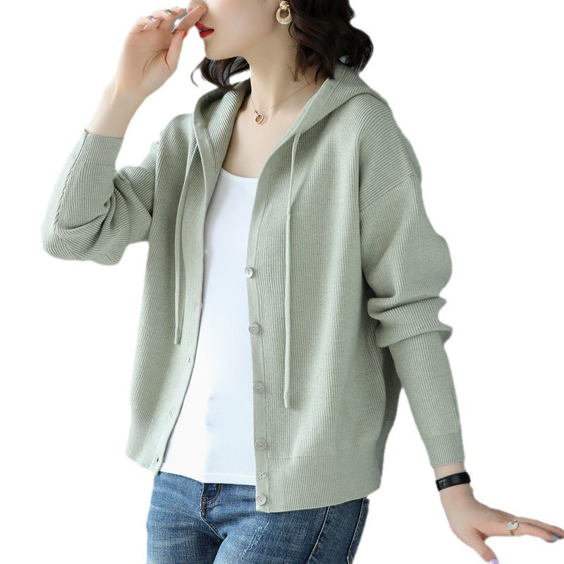 Cardigan décontracté pour femmes avec capuche et fermeture à bouton Chic & Stil