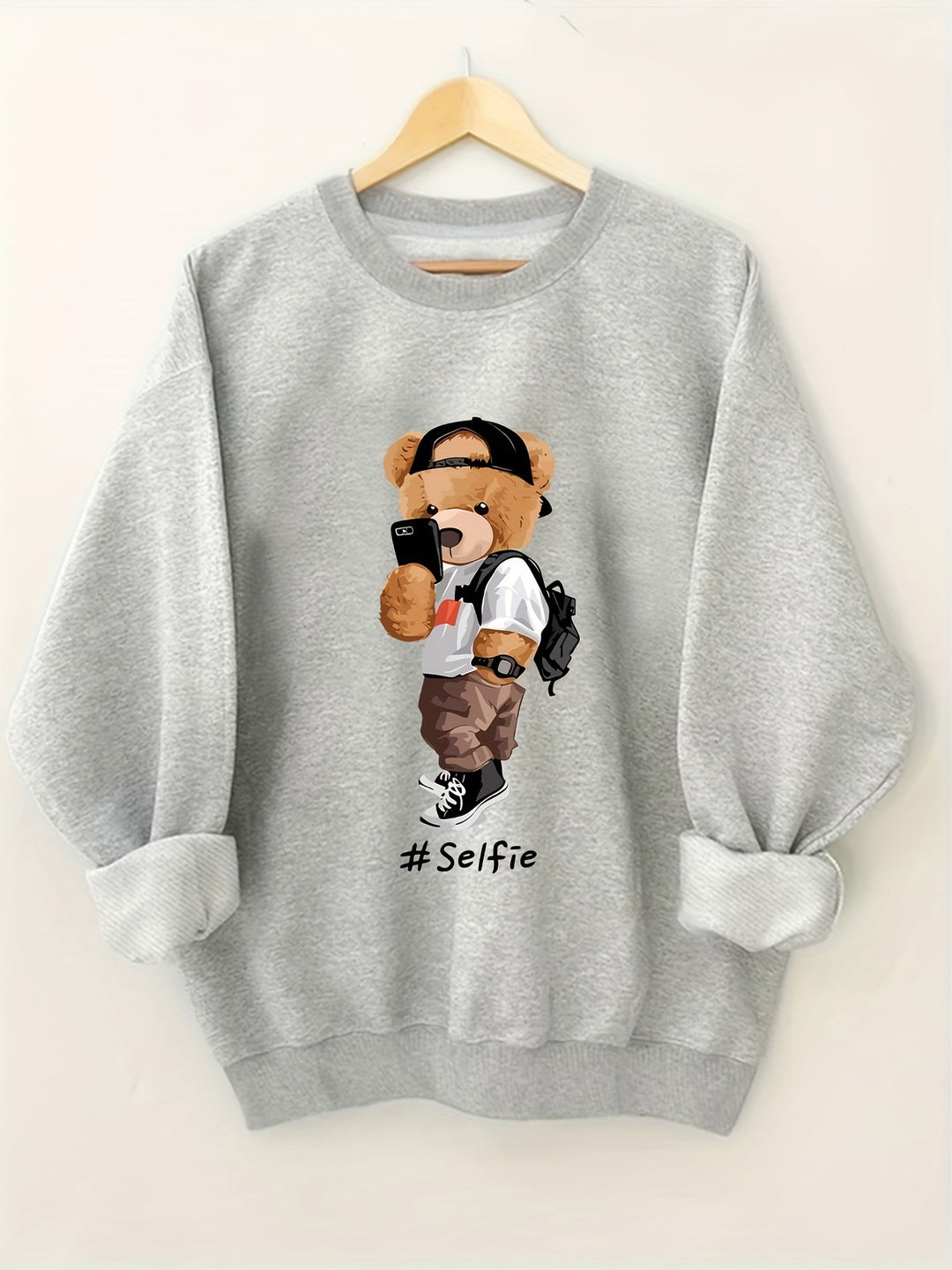 Sweatshirt pour femmes avec design artistique d'ours et coupe décontractée Chic & Stil