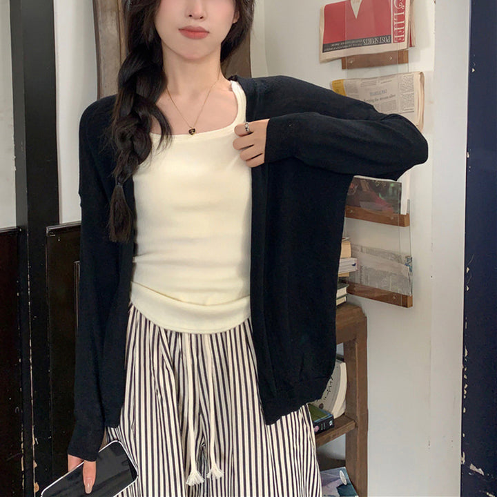 Women's casual knitted cardigan with a loose fit and fine details Lune London