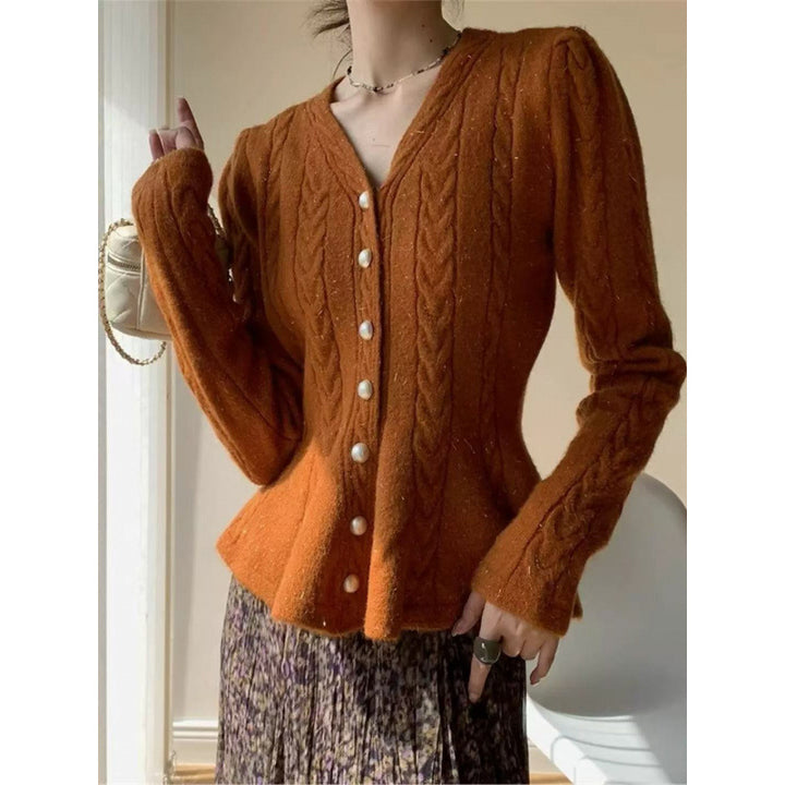 Cardigan pour femmes avec coupe ajustée et motif en corde Chic & Stil