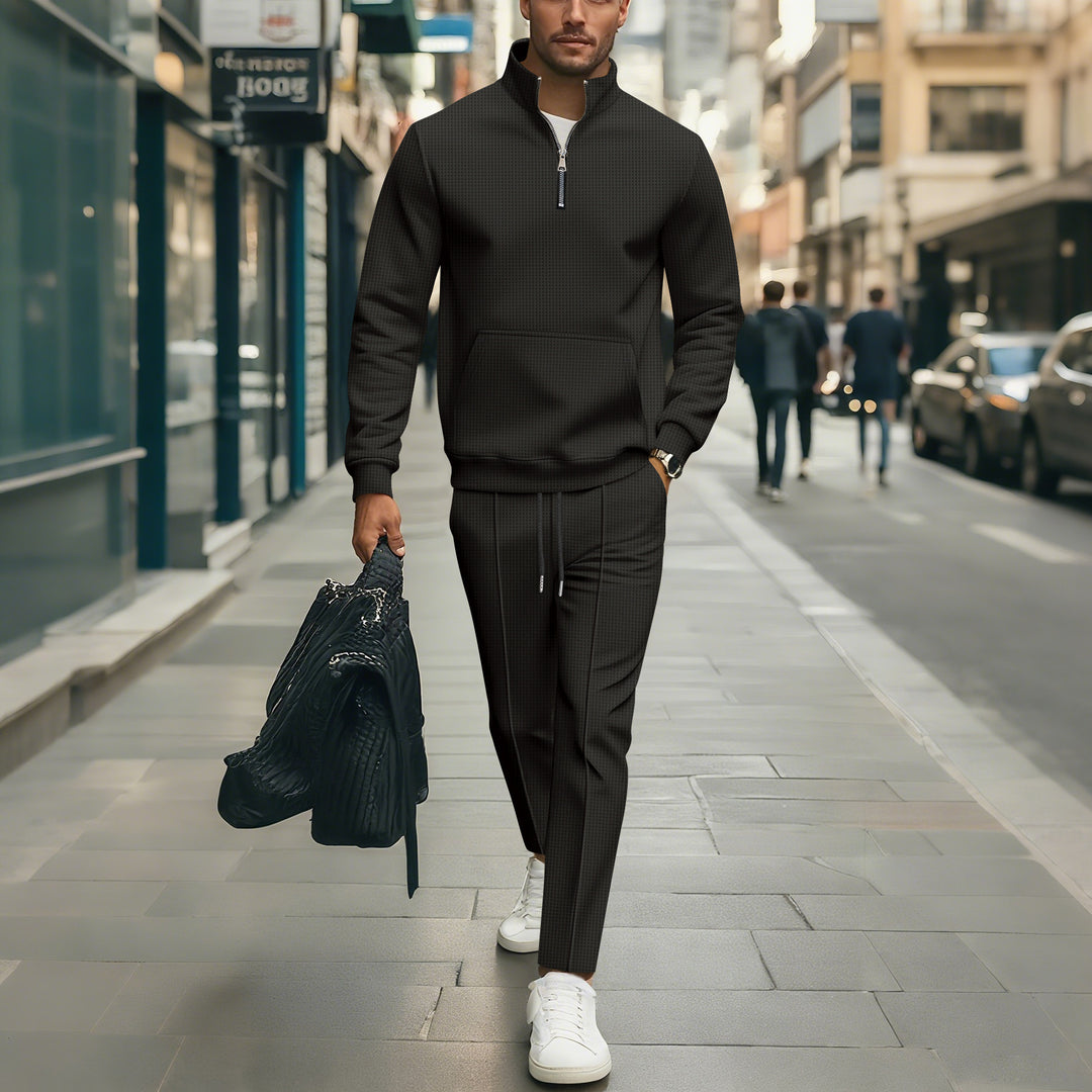 Casual sweatshirt set for men with modern zipper and elasticized waist Lune London
