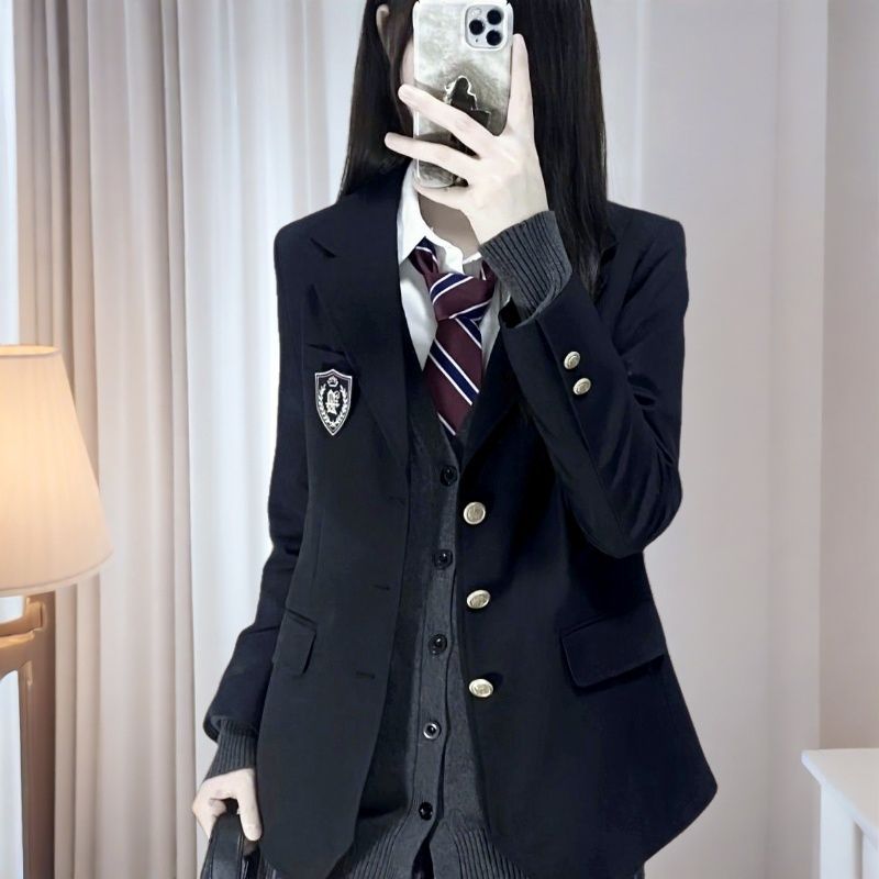 Blazer d'uniforme scolaire à la mode pour femmes Chic & Stil
