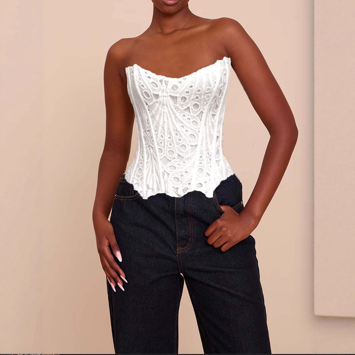 Women's corset top with floral lace patterns and shapewear cut Lune London