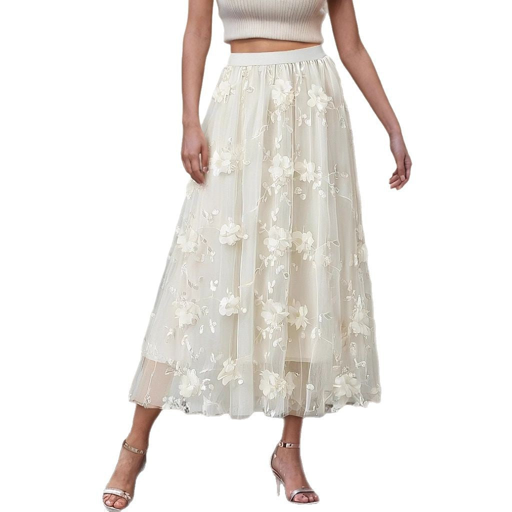 Elegant tulle skirt for women with floral embroidery and elastic waist Lune London