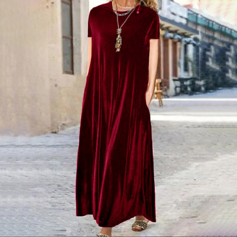 Women's maxi dress with elegant cut and pockets Lune London