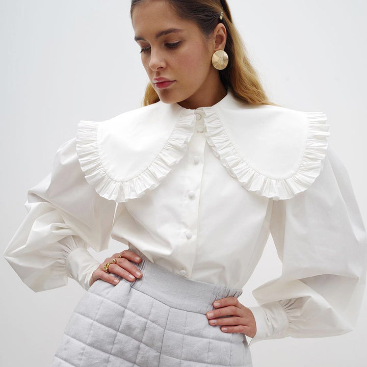Women Elegant blouse with decorative frill collar and ruffled sleeves Lune London