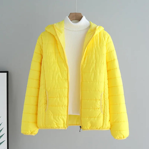 Ladies quilted transitional jacket with practical pockets and hood Lune London