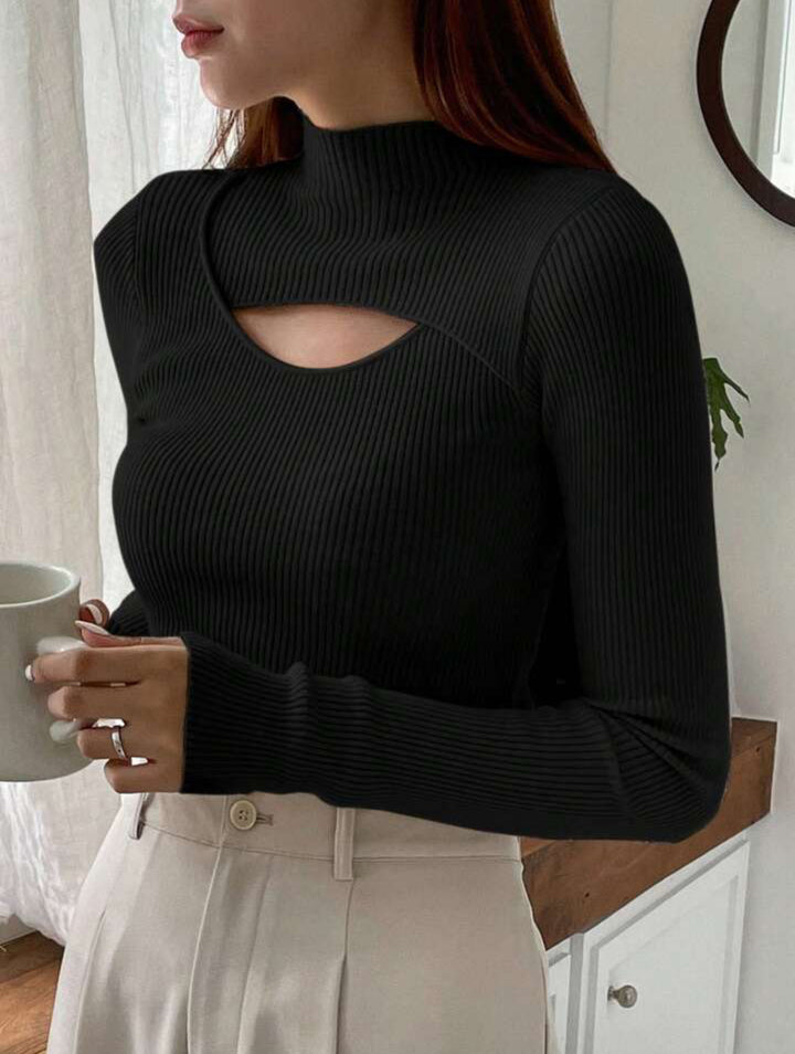 Women Elegant Long Sleeve Top with Chic Neckline Lune London