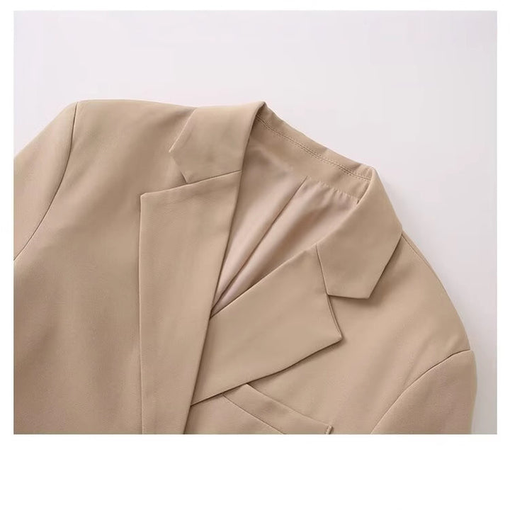Veste blazer élégante pour femmes avec coupe moderne et poches pratiques Chic & Stil