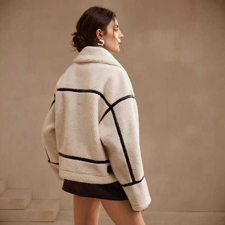 Faux fur jacket for women with high collar and elegant details Lune London