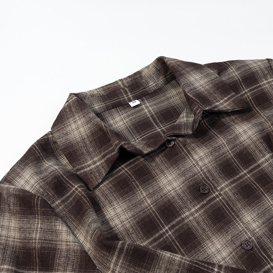 Chemise à carreaux pour femmes avec un design innovant enroulé Chic & Stil