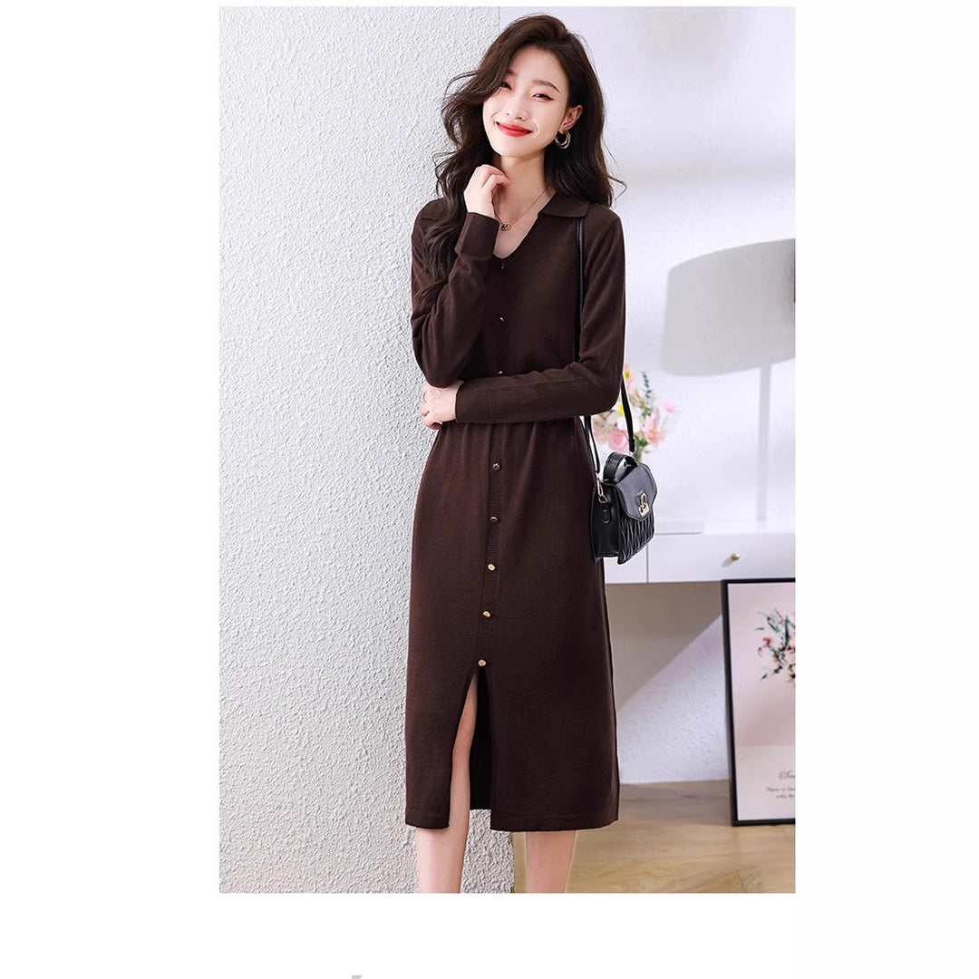 Robe midi élégante pour femme avec design à boutons et coupe ajustée Chic & Stil