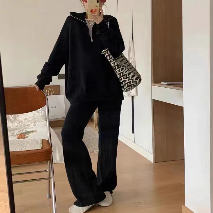 Comfortable knit set for women with half-zip and wide leg Lune London