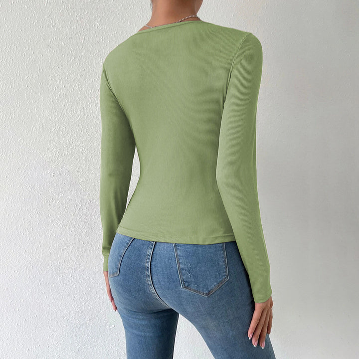 Chemise à manches longues pour femme avec décolleté en V profond et détail de nœud décoratif Chic & Stil