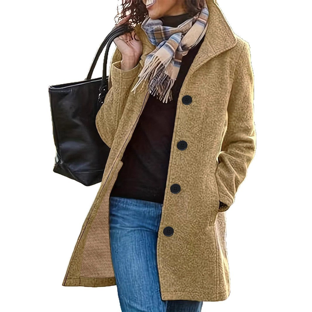 Manteau en laine élégant pour femmes avec col moderne et poches pratiques Chic & Stil
