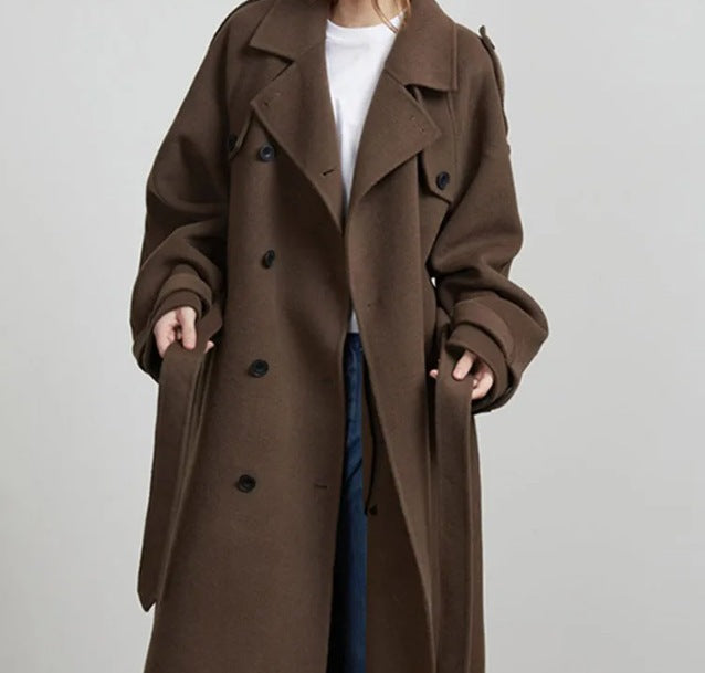 Manteau trench long élégant pour femmes avec col structuré debout Chic & Stil