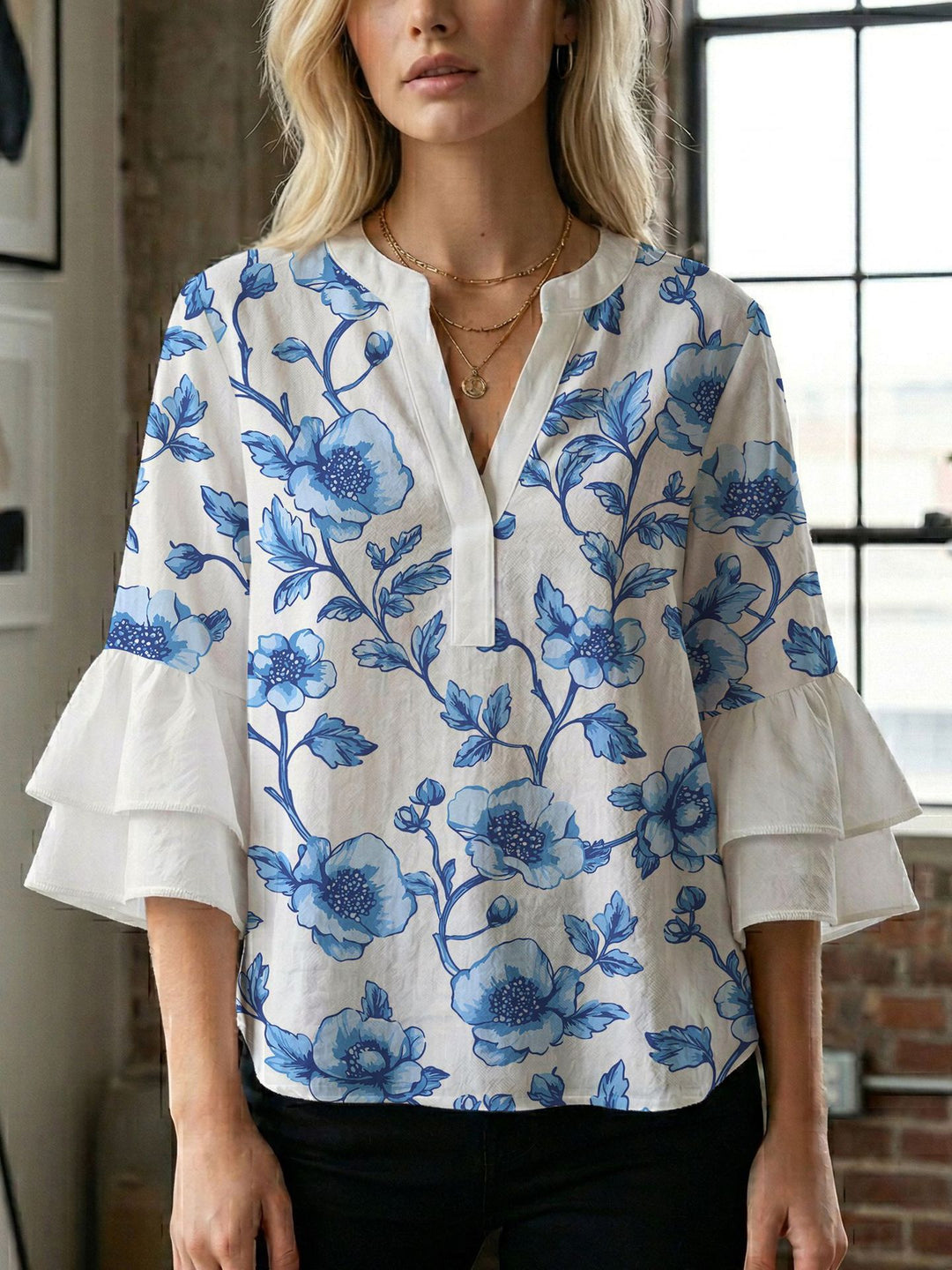 Ladies blouse with beautiful floral design Lune London