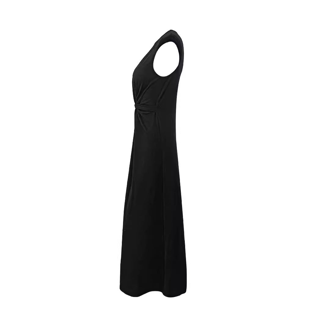 Women Elegant Evening Dress with Stylish Pleats and Figure-Hugging Cut Lune London