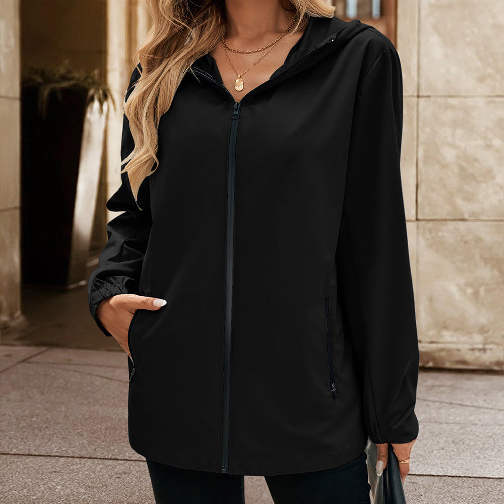 Lightweight transitional jacket for women with hood and practical pockets Lune London