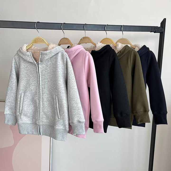 Veste à capuche chaude et confortable pour femmes avec doublure en polaire Chic & Stil
