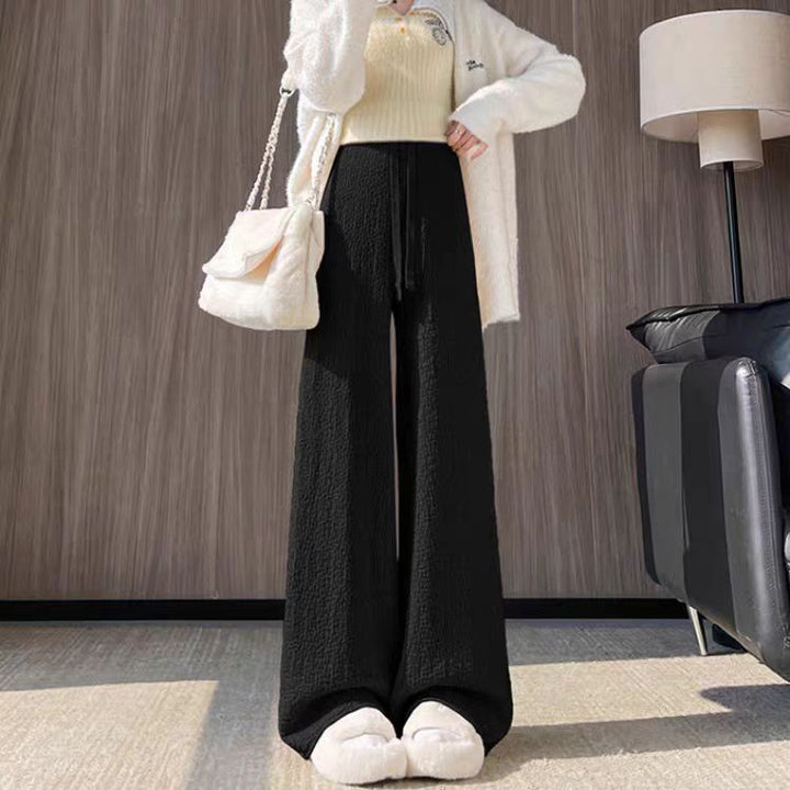 Comfortable lounge pants for women with an elegant cut Lune London