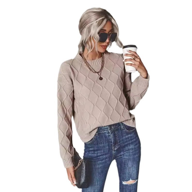 Knitted sweater for women with a decorative diamond pattern Lune London