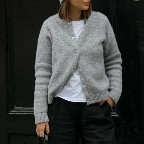Ladies cozy knitted cardigan with button placket and pockets Lune London