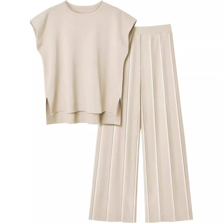 Ladies casual top with wide-cut pants Lune London