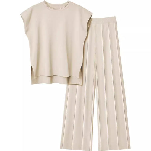 Ladies casual top with wide-cut pants Lune London