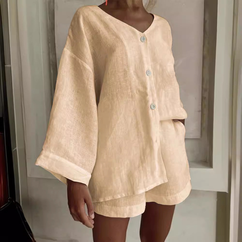 Casual women's outfit with a loose top and shorts Lune London