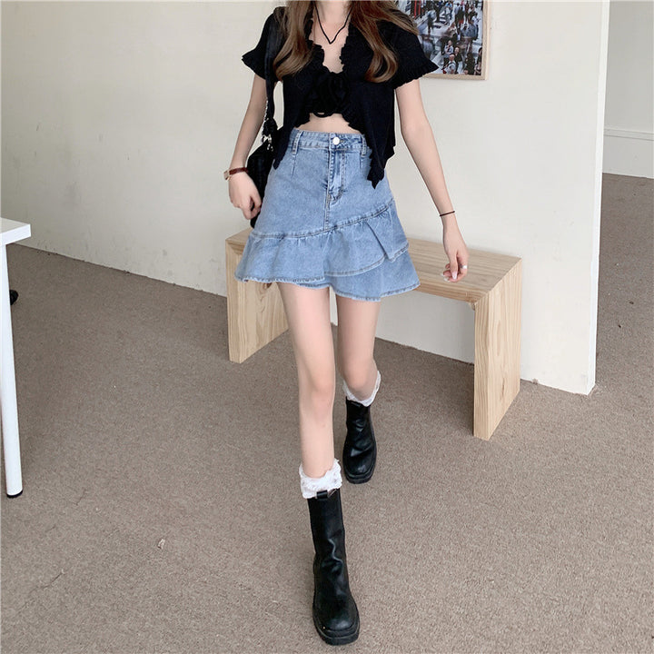 Women’s denim skirt with voluminous ruffle hem and buttonable waistband