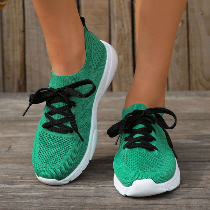 Women’s athletic shoes with breathable mesh upper Lune London