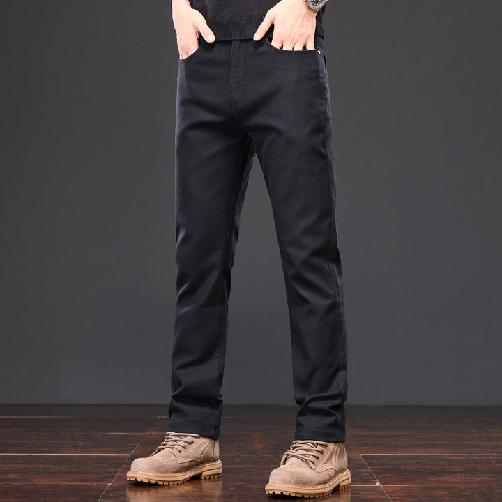 Men's chino pants with a modern fit and practical pockets Lune London