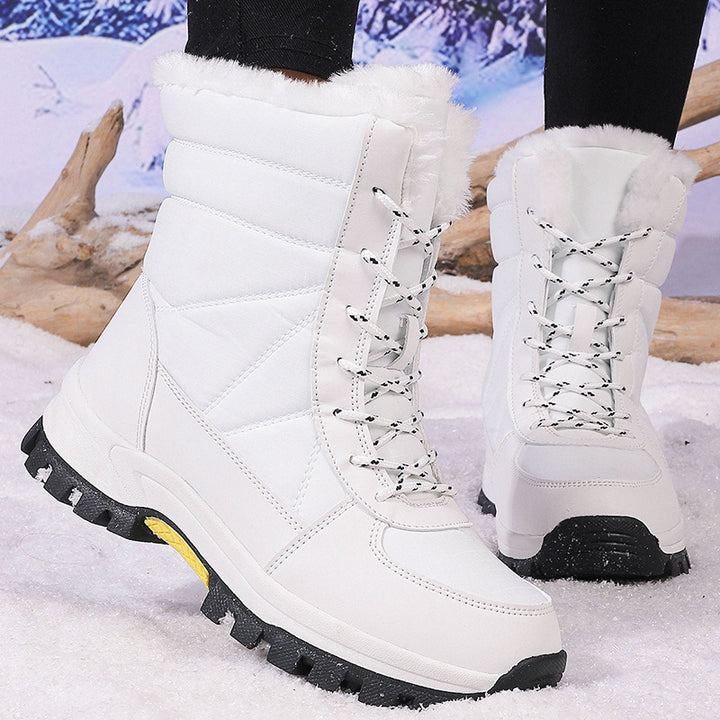 Women's winter boots with insulating lining and non-slip sole Lune London