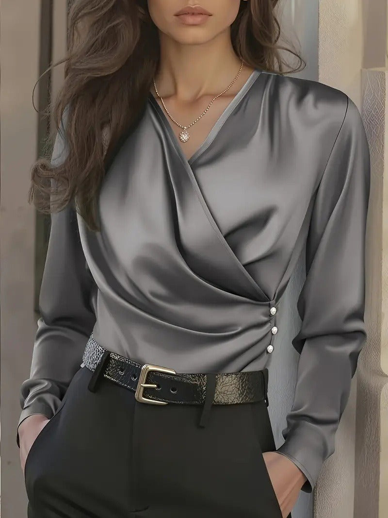 Blouse enroulée élégante pour femmes avec détails de boutons Chic & Stil